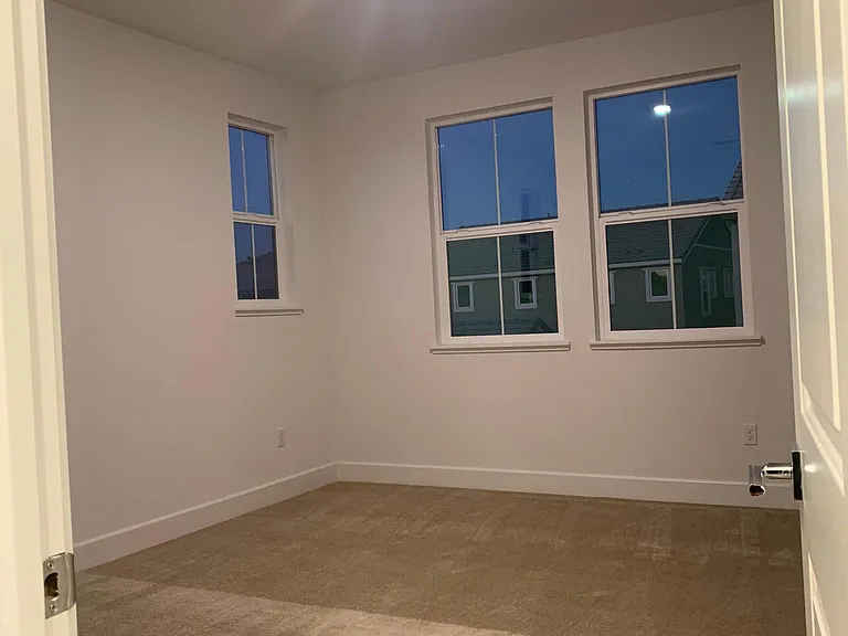 1378 S Wilshire Ave — Photo 4