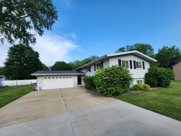 420 22nd Ave, Naplate, IL 61350