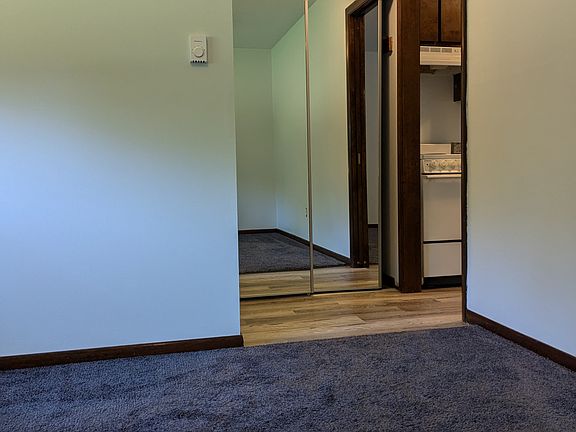 3rd image of 615 Lincoln St APT D