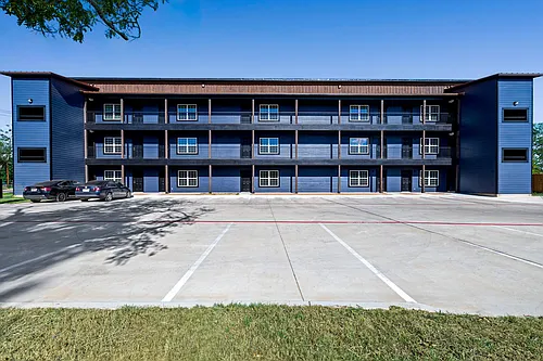 2290 W Tarleton St #103 Photo 1