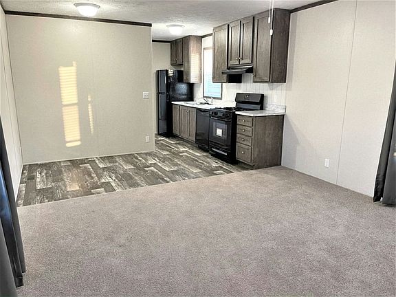 2nd image of 396 Daren Dr