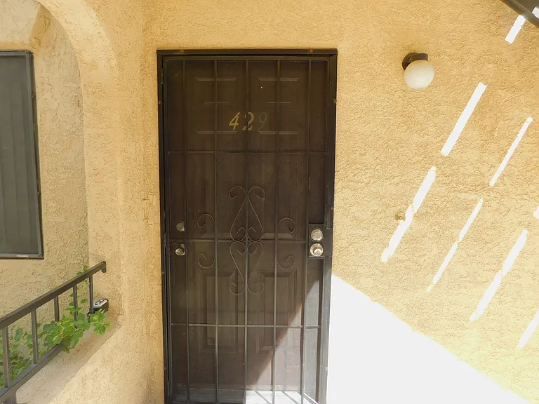 601 Cabrillo Cir #429 — Photo 16