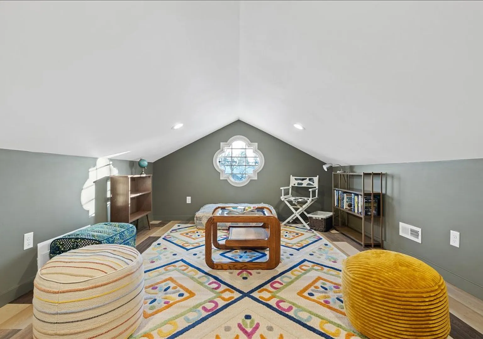 Stunning 4BR/2.5BA Home in Prime West End Location - 2 Car Garage!! — Photo 4