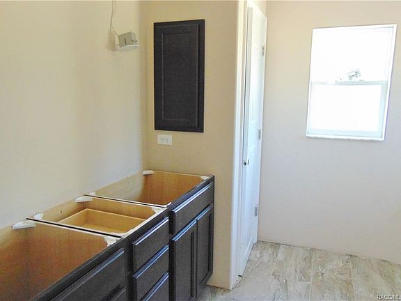 4th image of 8602 N Farrington Dr