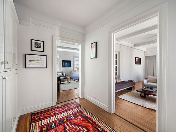 4th image of 130 E 94th St APT 9E