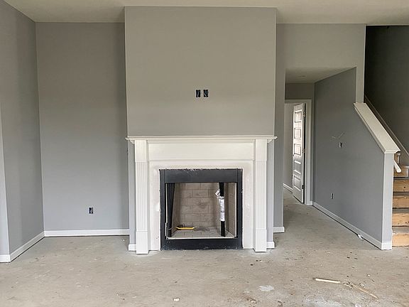 5th image of 814 Crittenden Blvd