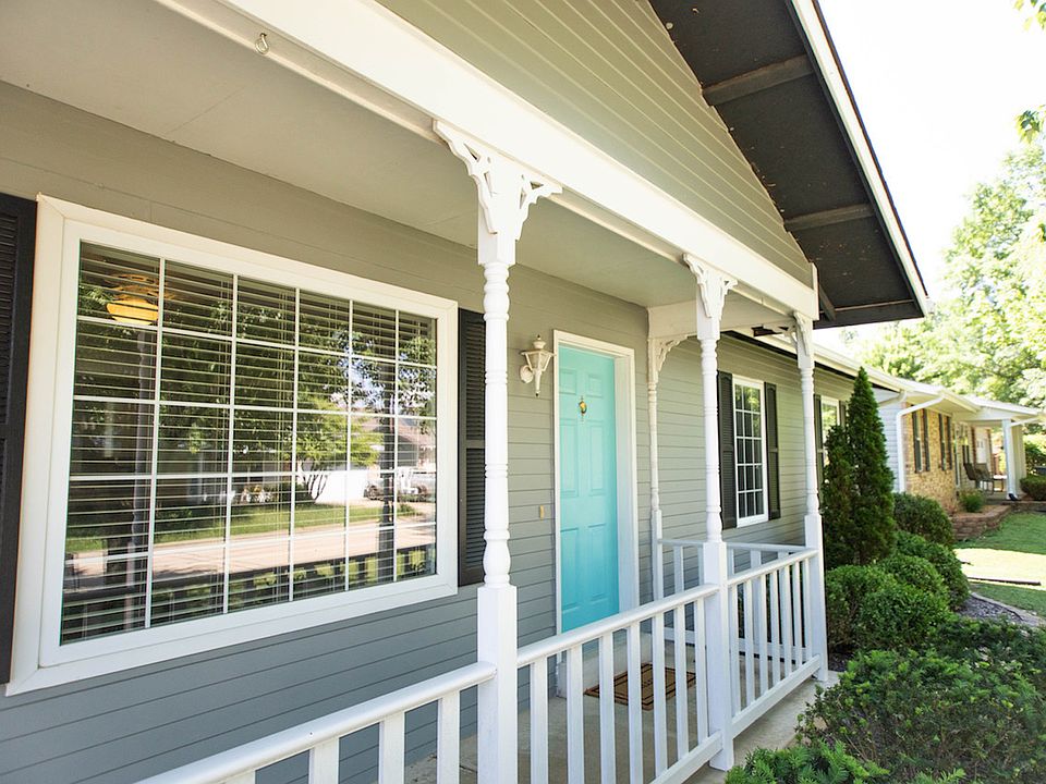 2nd image of 137 Del Oro Dr