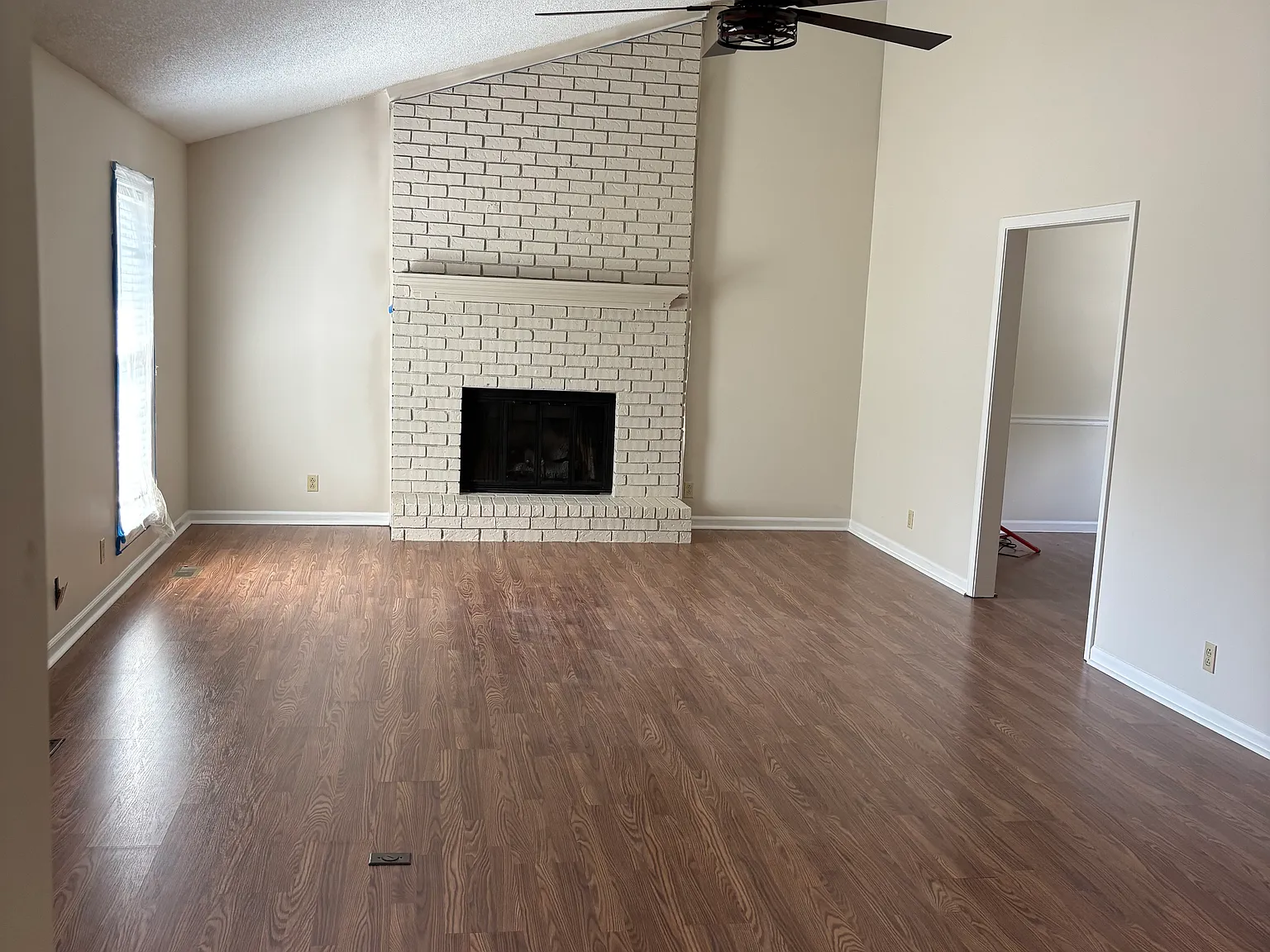 3 bed, 2.5 bath, 1973 sqft, $2,675 — Photo 3