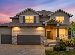 8802 W 165th Ter, Overland Park, KS 66085
