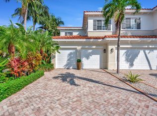 215 Maison Ct, Palm Beach Gardens, FL 33410