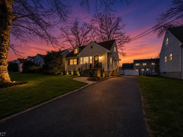 105 N 13Th St, Kenilworth Boro, NJ 07033
