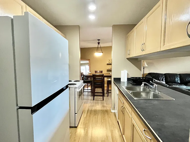 200 Richard St #437 — Photo 10