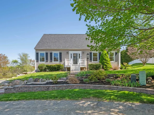 4 Iris Drive, Stratham, NH 03885