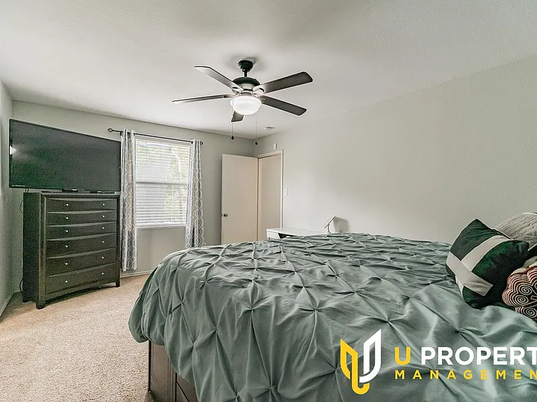 1515 Harvest Crossing Dr — Photo 17