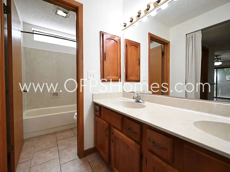 3934 Balsam Dr — Photo 24