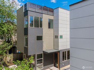 2810 SW Genesee St #C, Seattle, WA 98126