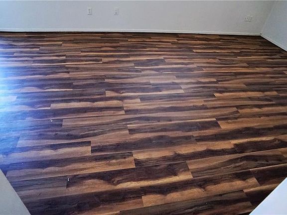 4th image of 24 E Mountain Creek Dr #23