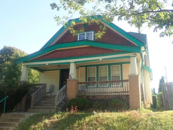 3330 North 21st STREET, Milwaukee, WI 53206
