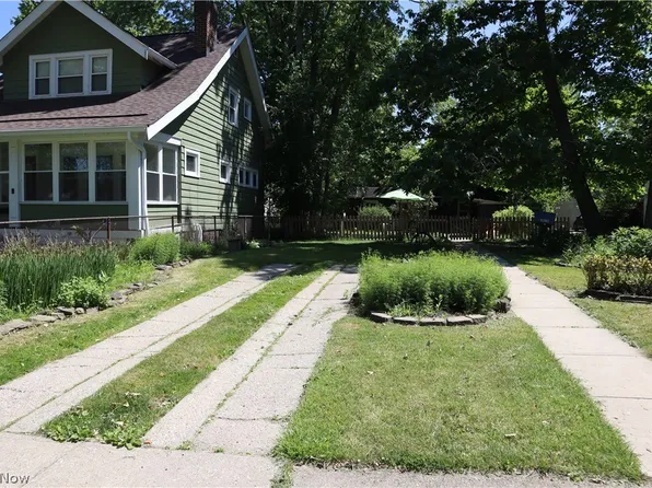 3878 Parkdale Rd, Cleveland Heights, OH 44121