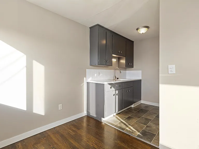 Rucker Court Apartments — Photo 15