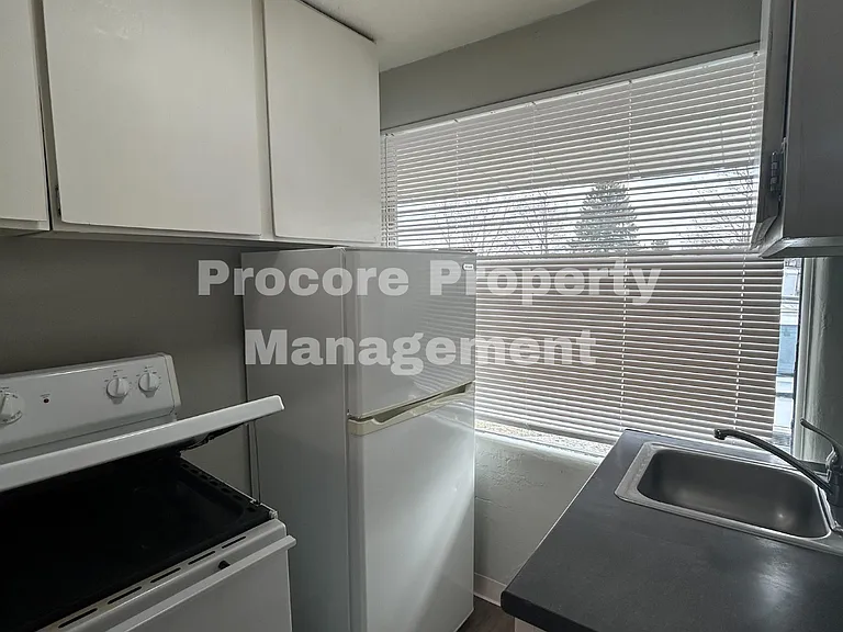 303 S Ivy St — Photo 10