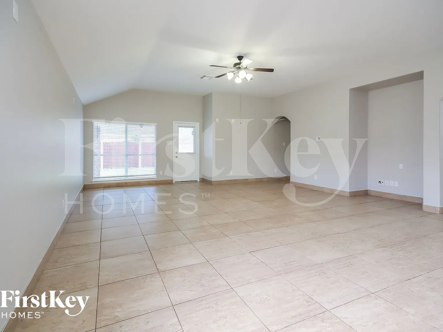 3 bed, 2.0 bath, 2078 sqft, $2,275 — Photo 3