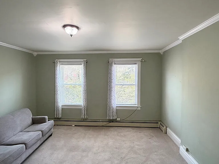 436 N Centre St #B — Photo 2