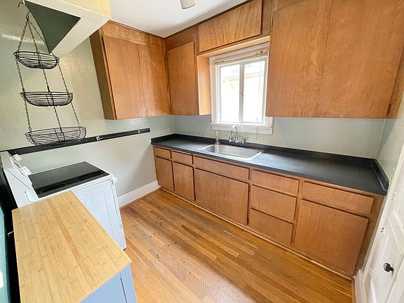 5th image of 6335 6th Ave NE
