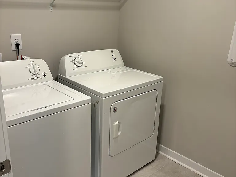 1411 Vanner Ct — Photo 15