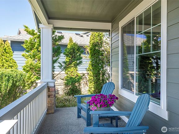 4th image of 13513 191st Avenue E