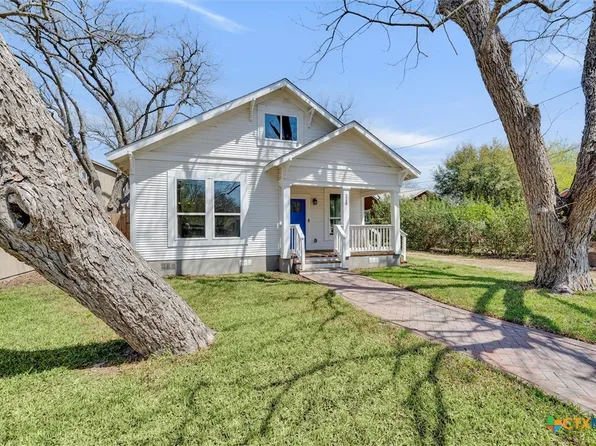 218 S Rio Grande St, Lockhart, TX 78644