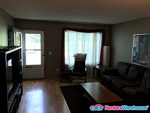 3rd image of 636 Mariner Way