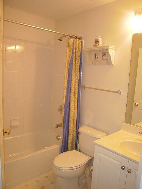 2nd image of 85 Hotel Ln
