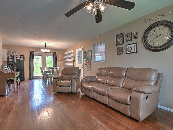 2nd image of 507 Burkley Ct