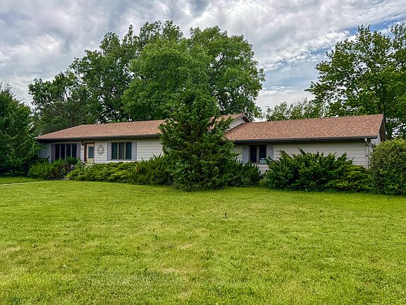 3rd image of 2035 Lampert Ct