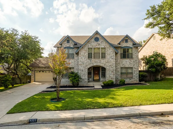 9311 Jorwoods Dr, San Antonio, TX 78250