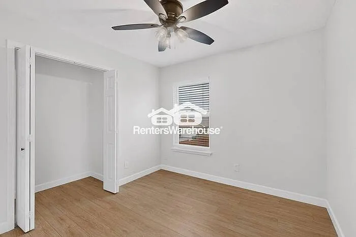 1818 Indian Creek Ct — Photo 27