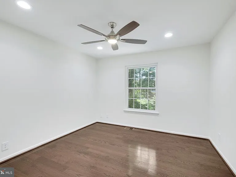 5804 Inman Park Cir #390 — Photo 22