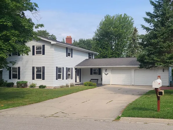 2410 Lina Ln, Green Bay, WI 54304