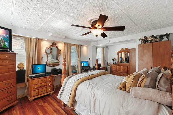 Sold by Corcoran | media 29