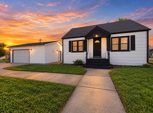 212 S Douglas Ave, Bradley, IL 60915