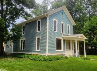 606 S 3rd St, Fairfield, IA 52556