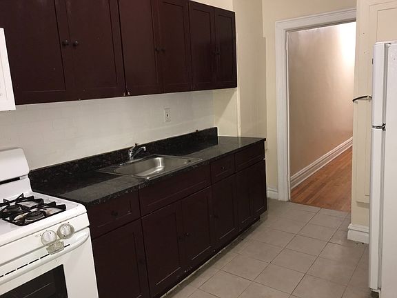 4th image of 115 Fairview Ave APT 28A