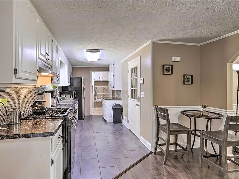 6207 Moss Dr — Photo 7