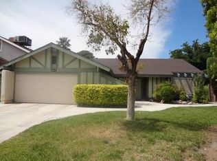 6614 Shasta Cir, Las Vegas, NV 89103