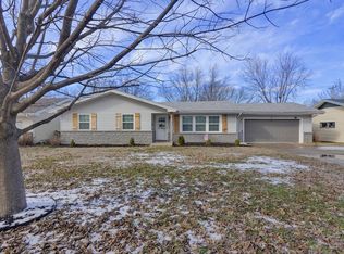 725 E Edgewood St, Springfield, MO 65807