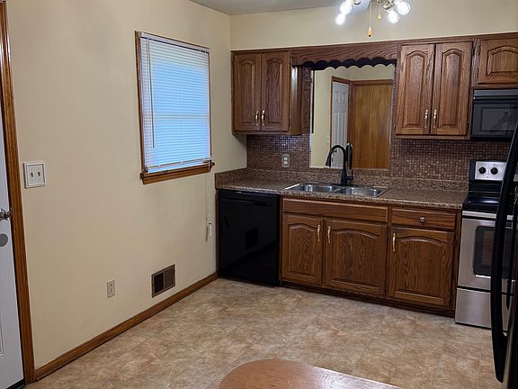 5th image of 6515 Tearose Dr