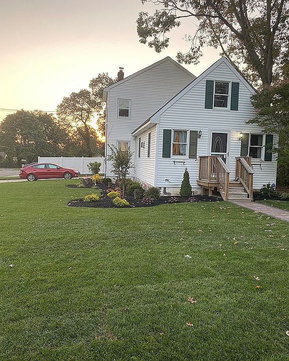 1st image of 216 Berkshire Dr