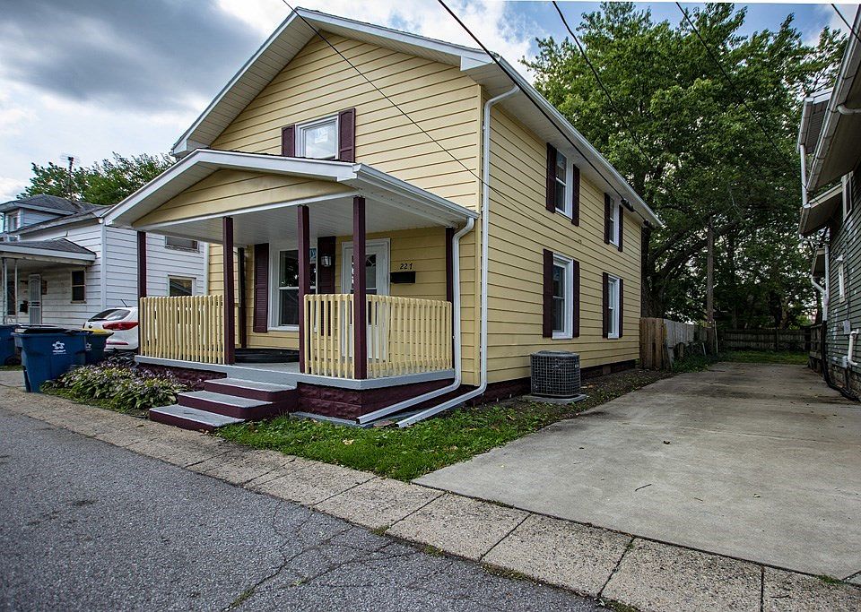 1st image of 227 Beall Ct