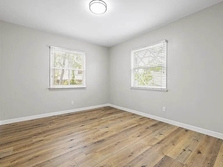2348 Del Mar Rd — Photo 17